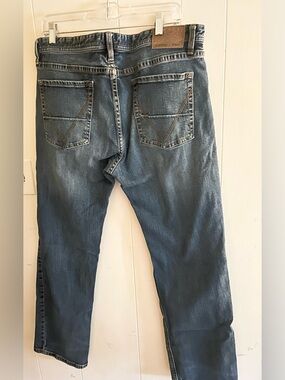 Slim-Straight-Leg Men's Denim Jeans in Washed Blue